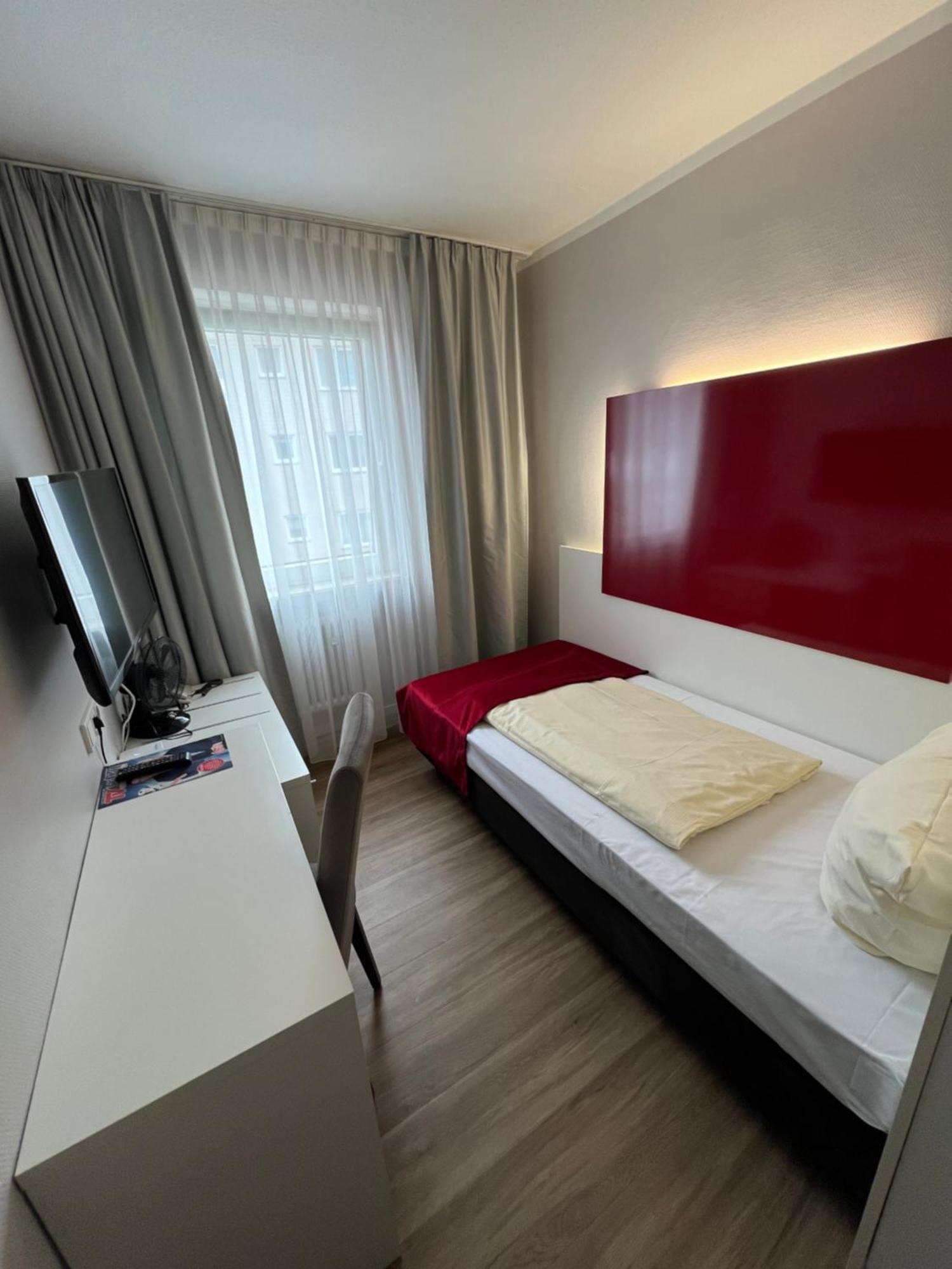 Admiral Hotel Frankfurt am Main Exterior photo